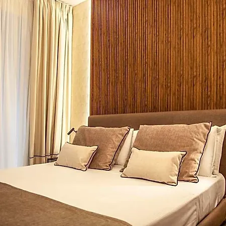 Hotel Mamalu - Corso Umberto 35 - And Naples